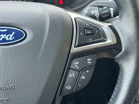 Used 2024 Ford Edge SEL image 18