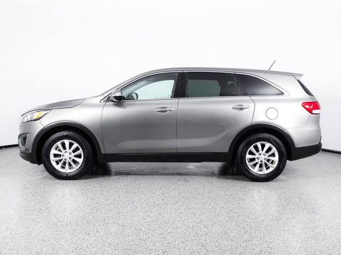 Used 2018 Kia Sorento L FWD image 5