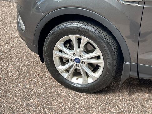 Used 2018 Ford Escape SE image 15