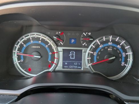 Used 2018 Toyota 4Runner SR5 image 20