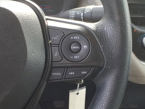 Used 2022 Toyota Corolla LE image 18