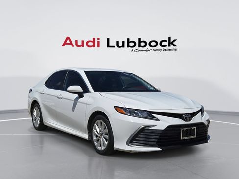 Used 2022 Toyota Camry LE FWD image 1