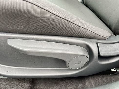 Used 2025 Hyundai Elantra Sport image 38