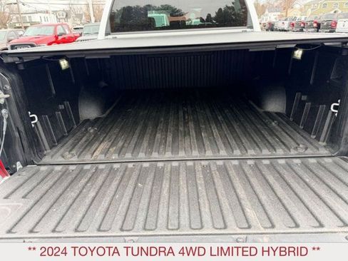 Used 2024 Toyota Tundra Limited AWD/4WD image 21