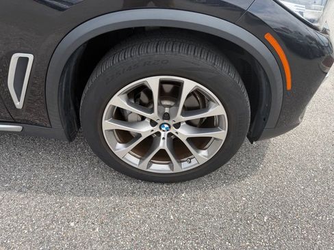 Used 2019 BMW X5 xDrive40i w/ Premium Package 2 AWD/4WD image 4