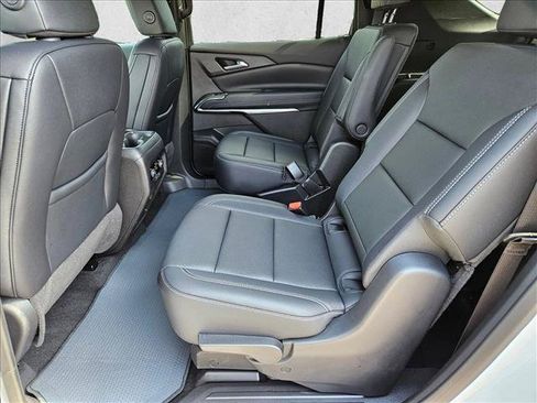 Used 2026 Chevrolet Traverse LT w/ Midnight/Sport Edition FWD image 17
