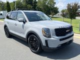 Used 2022 Kia Telluride SX w/ SX Prestige Package image 2