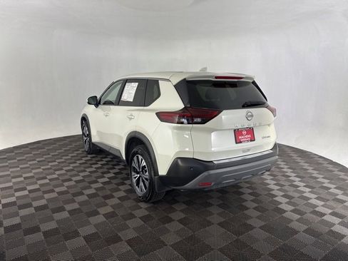 Certified 2023 Nissan Rogue SV image 5