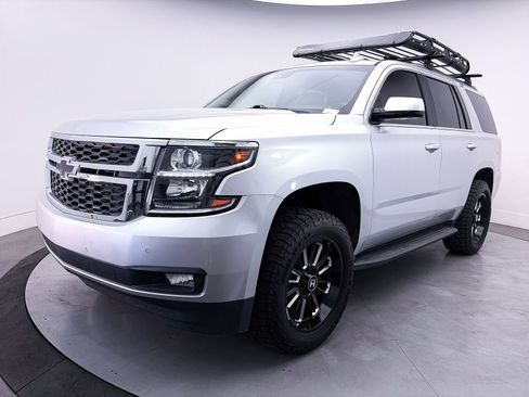 Used 2017 Chevrolet Tahoe LT w/ Luxury Package AWD/4WD image 9
