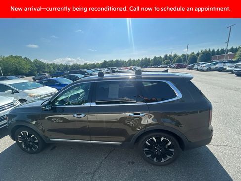Certified 2024 Kia Telluride SX Prestige w/ Towing Package AWD/4WD image 13