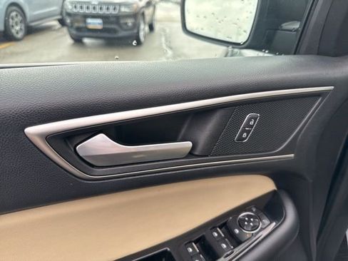Used 2015 Ford Edge SEL w/ Equipment Group 201A image 21
