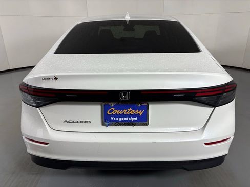 Used 2023 Honda Accord LX image 7