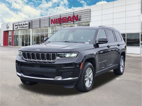 Used 2022 Jeep Grand Cherokee L Laredo w/ Luxury Tech Group I image 3
