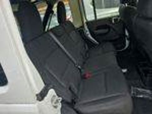 Used 2022 Jeep Wrangler Unlimited Sport AWD/4WD image 12