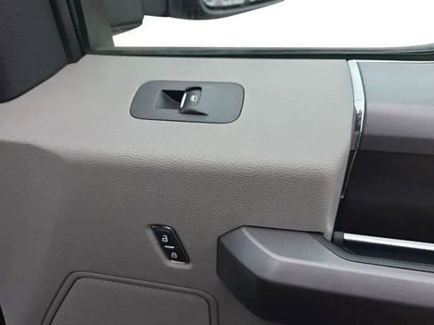 Used 2019 Ford F150 XLT w/ Equipment Group 302A Luxury image 19