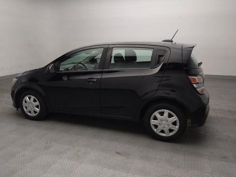 Used 2020 Chevrolet Sonic LT FWD image 3