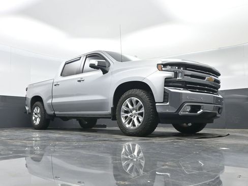 Used 2019 Chevrolet Silverado 1500 LTZ w/ LTZ Premium Package AWD/4WD image 41