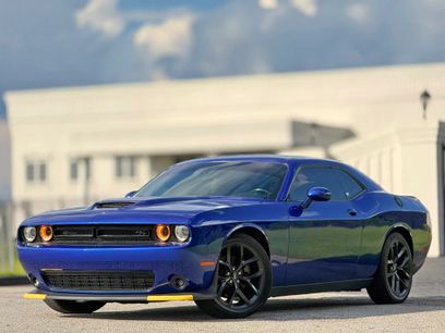 Used 2022 Dodge Challenger R/T w/ Blacktop Package
