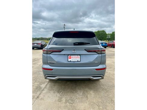 New 2026 Mitsubishi Outlander SEL FWD image 6