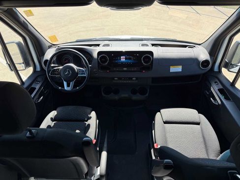 Certified 2024 Mercedes-Benz Sprinter 2500 image 9