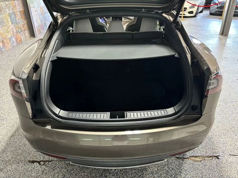 Used 2015 Tesla Model S P90D image 22