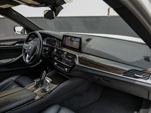 Used 2019 BMW 540i xDrive AWD/4WD image 10