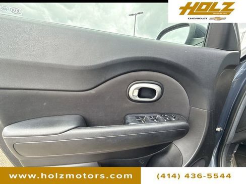 Used 2014 Kia Soul + FWD image 18