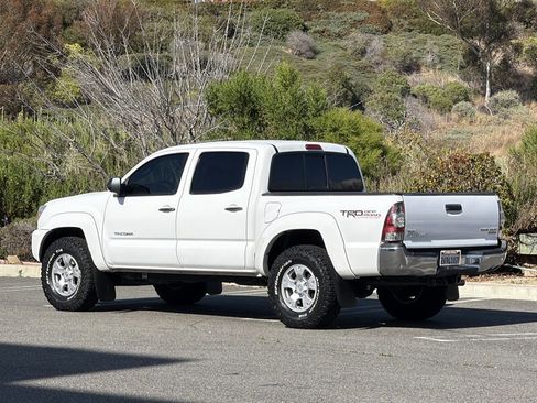 Used 2013 Toyota Tacoma PreRunner RWD image 4