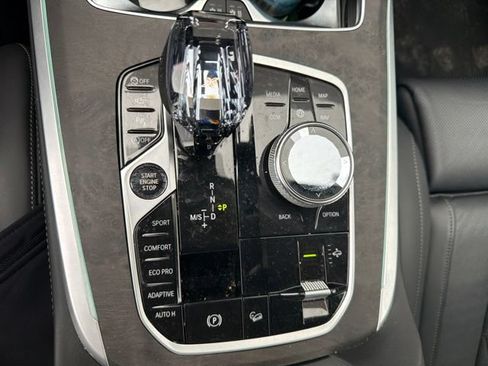 Used 2020 BMW X7 xDrive50i w/ Dynamic Handling Package AWD/4WD image 8