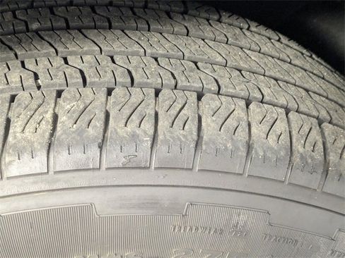 Certified 2023 GMC Yukon XL SLT image 9