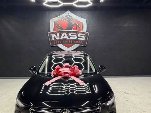 Used 2023 Buick Envision Essence w/ Sport Touring Package image 8