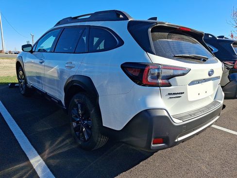 New 2025 Subaru Outback Onyx Edition image 3