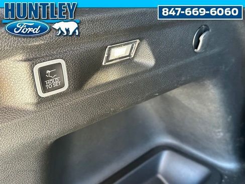 Used 2023 Jeep Grand Cherokee L Limited w/ Luxury Tech Group II image 14