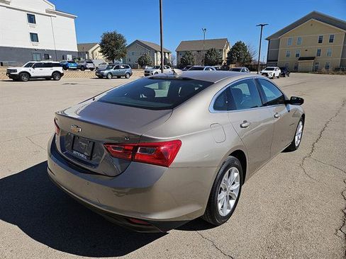 Used 2024 Chevrolet Malibu LT image 5