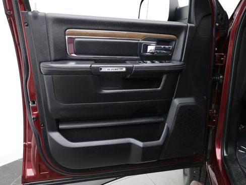 Used 2018 RAM 2500 Laramie w/ Sport Appearance Group AWD/4WD image 12