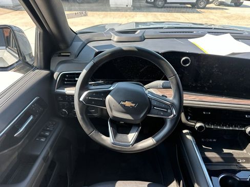 Used 2025 Chevrolet Tahoe LT AWD/4WD image 11