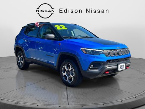 Used 2022 Jeep Compass Trailhawk w/ Trailhawk Elite Group image 1