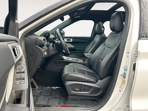 Used 2022 Ford Explorer ST w/ ST Street Pack AWD/4WD image 15