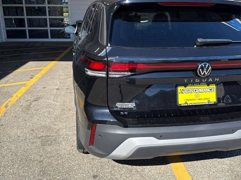 New 2026 Volkswagen Tiguan SE AWD/4WD image 15