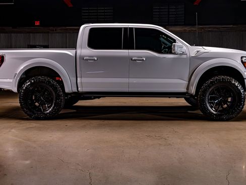 Used 2025 Ford F150 Raptor image 11