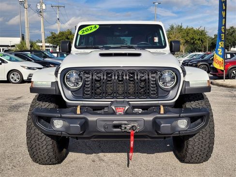 Used 2024 Jeep Wrangler Unlimited Rubicon 392 image 9