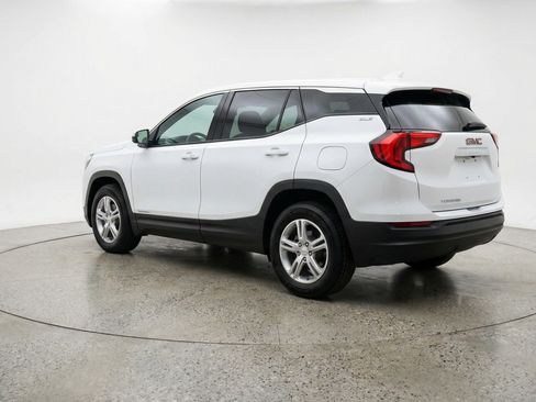 Used 2024 GMC Terrain SLE FWD image 6