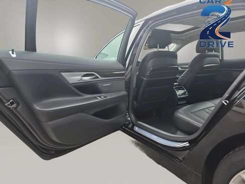 Used 2018 BMW ALPINA B7 xDrive AWD/4WD image 10