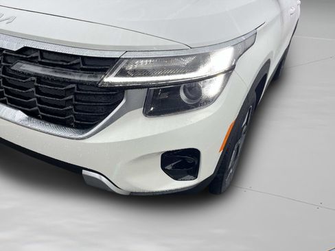 New 2026 Kia Seltos S image 32