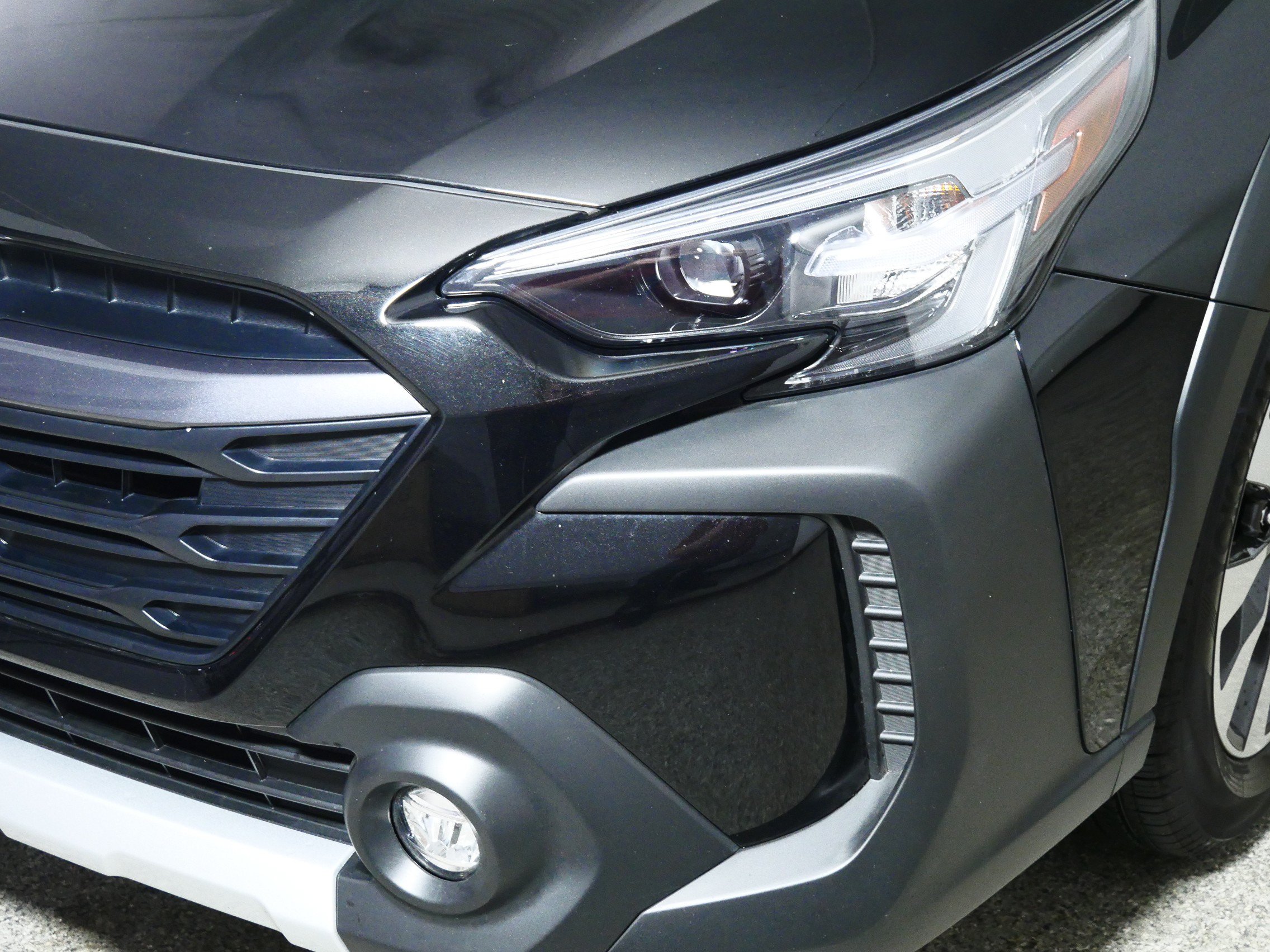Used 2025 Subaru Outback Limited AWD/4WD image 16