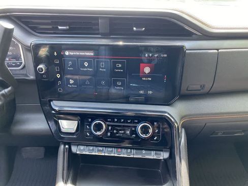 Used 2024 GMC Sierra 2500 AT4 w/ AT4 Premium Plus Package AWD/4WD image 23