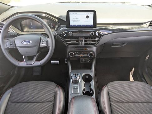 Used 2024 Ford Escape ST-Line image 13