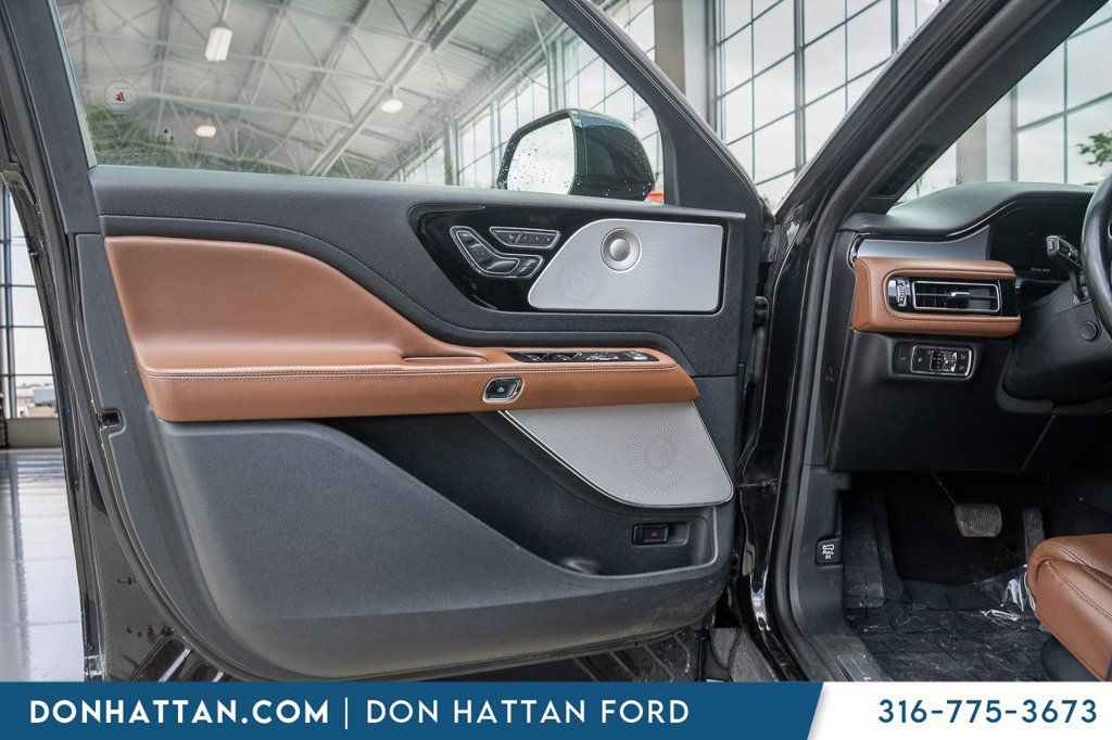 Used 2023 Lincoln Aviator Reserve w/ Equipment Group 201A AWD/4WD image 15