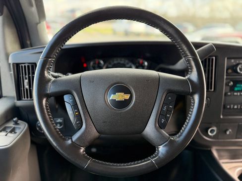 Used 2023 Chevrolet Express 3500 w/ Driver Convenience Package image 15