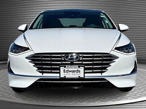 Used 2023 Hyundai Sonata Limited w/ Winter Weather Package FWD image 2